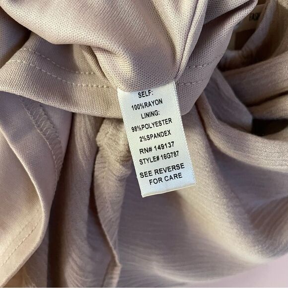 Irene’s Story Fashion On Earth Tannish Blush Romper Size M NWT - Picture 6 of 14
